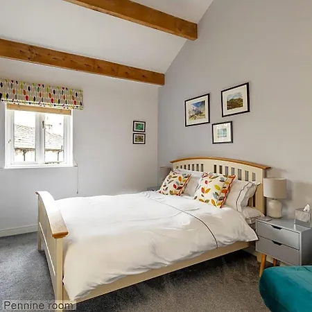 Old Hall Croft Barn B&B 갈그레이브