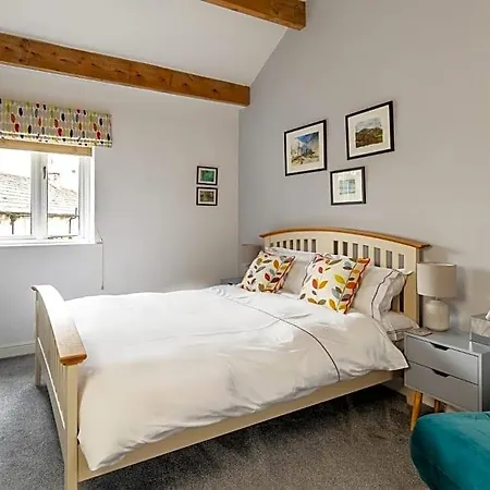 Old Hall Croft Barn 4* 갈그레이브
